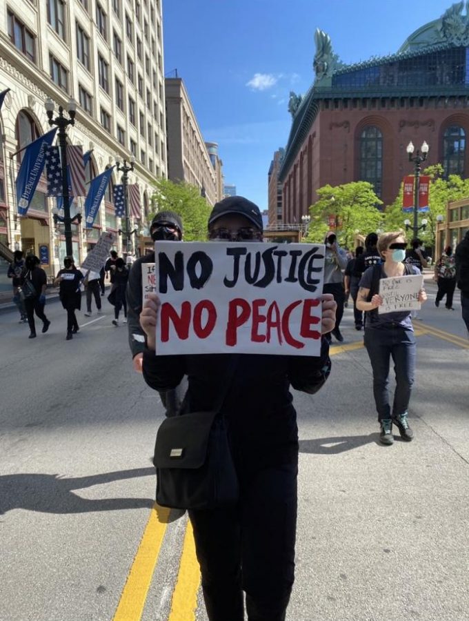 Protestors marched peacefully down Wabash  Avenue on May 30th for the Blacks Lives Matter movement in Chicago. Photo by Micaela Gaffo.